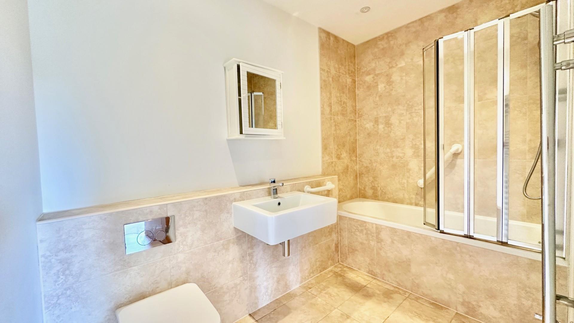 2 Tilekiln Lane, Hastings